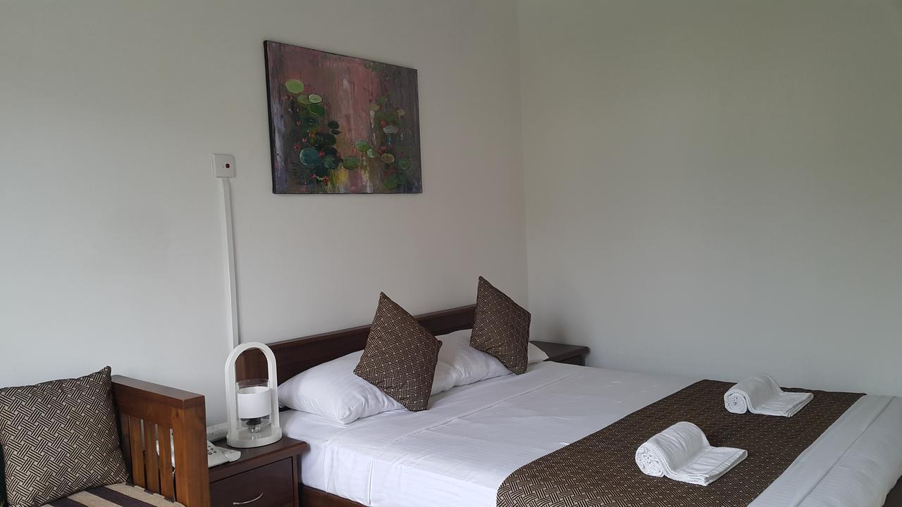 קנדי Sarvodaya Samma Vaasa Residence מראה חיצוני תמונה
