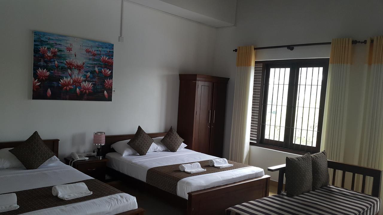 קנדי Sarvodaya Samma Vaasa Residence מראה חיצוני תמונה