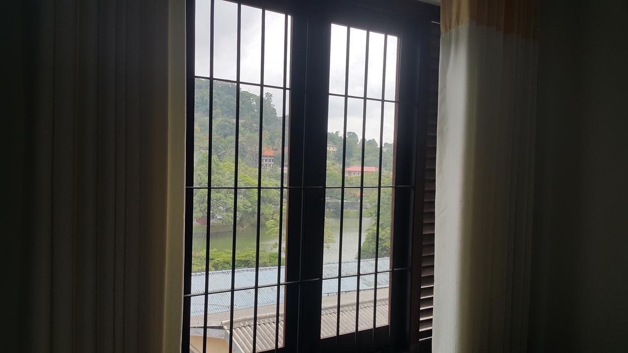 קנדי Sarvodaya Samma Vaasa Residence מראה חיצוני תמונה