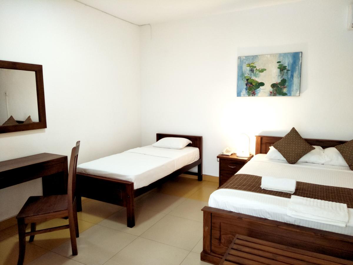 קנדי Sarvodaya Samma Vaasa Residence מראה חיצוני תמונה