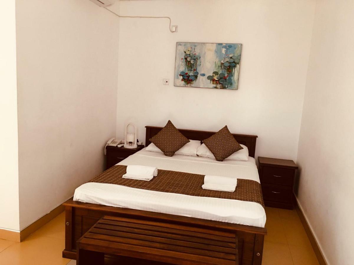 קנדי Sarvodaya Samma Vaasa Residence מראה חיצוני תמונה