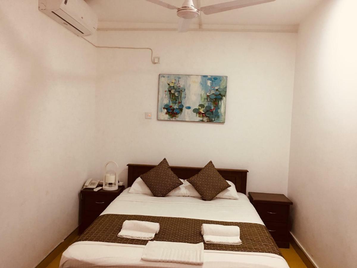 קנדי Sarvodaya Samma Vaasa Residence מראה חיצוני תמונה
