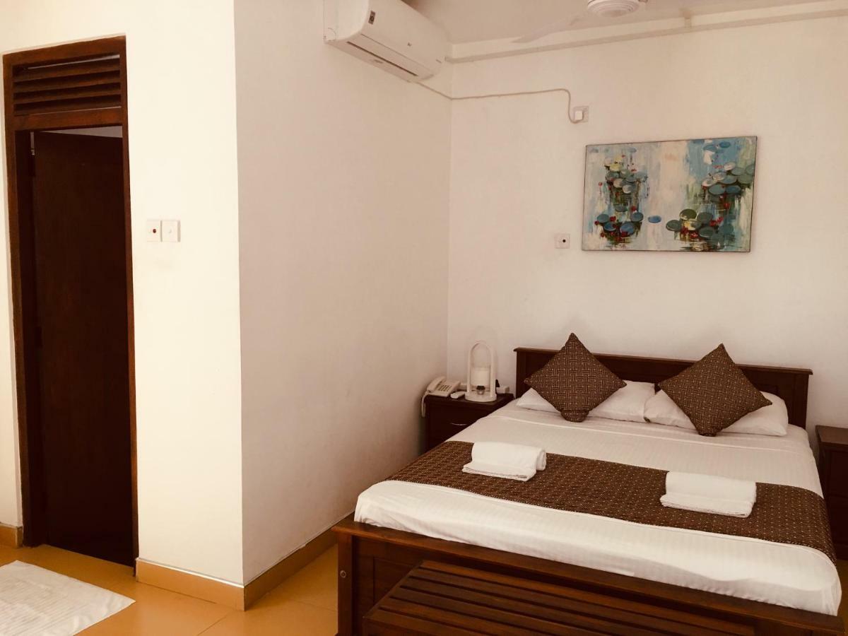 קנדי Sarvodaya Samma Vaasa Residence מראה חיצוני תמונה